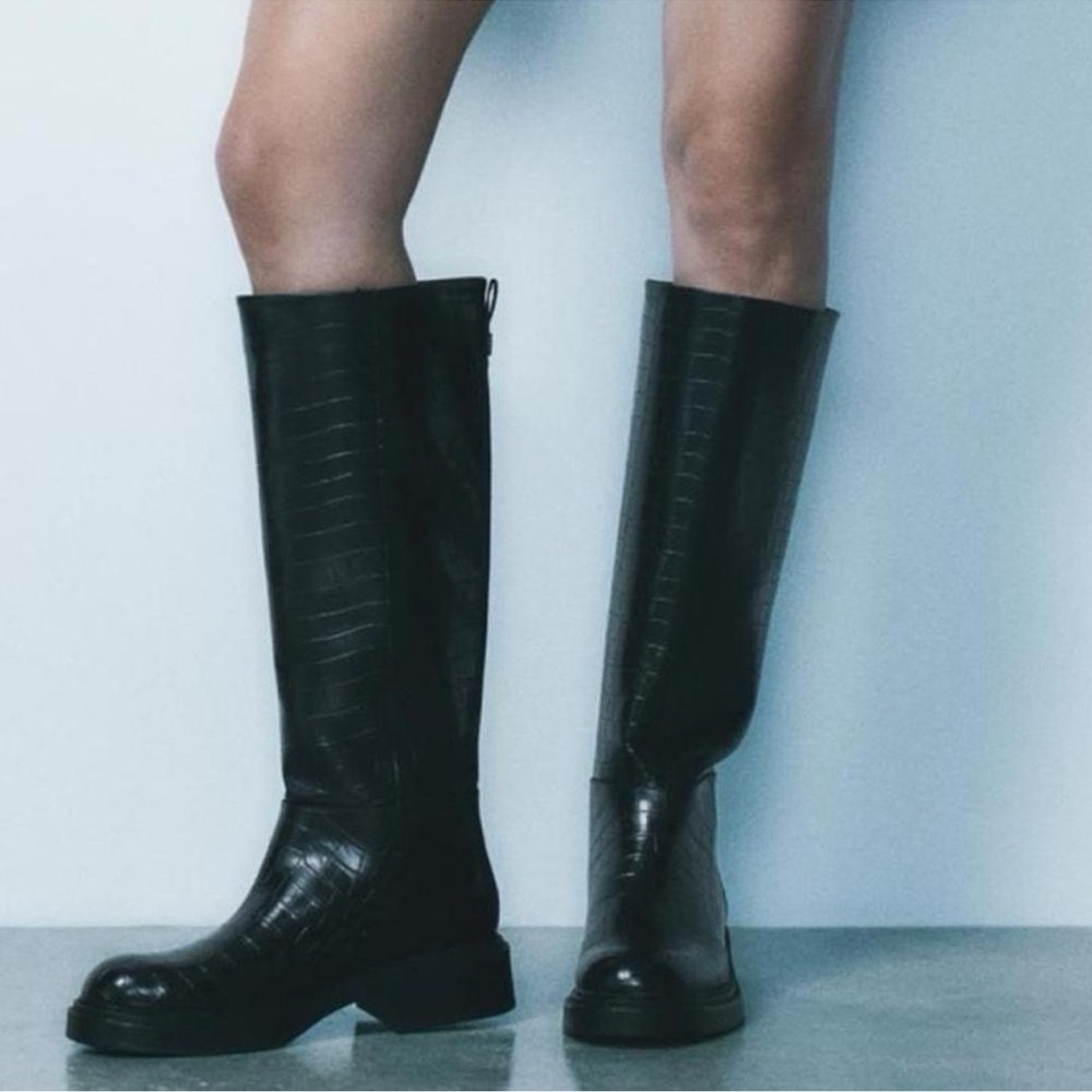 Black Knee-High Women's Boots